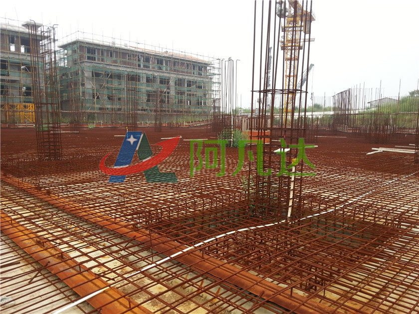 工程鋼筋除銹劑使用現場